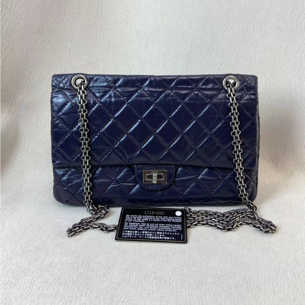 SOLD - CHANEL Dark Blue Crumpled Calfskin Reissue 2.55 226 - Picture 4 of 15